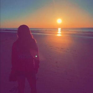 Meet your Posher, Lina